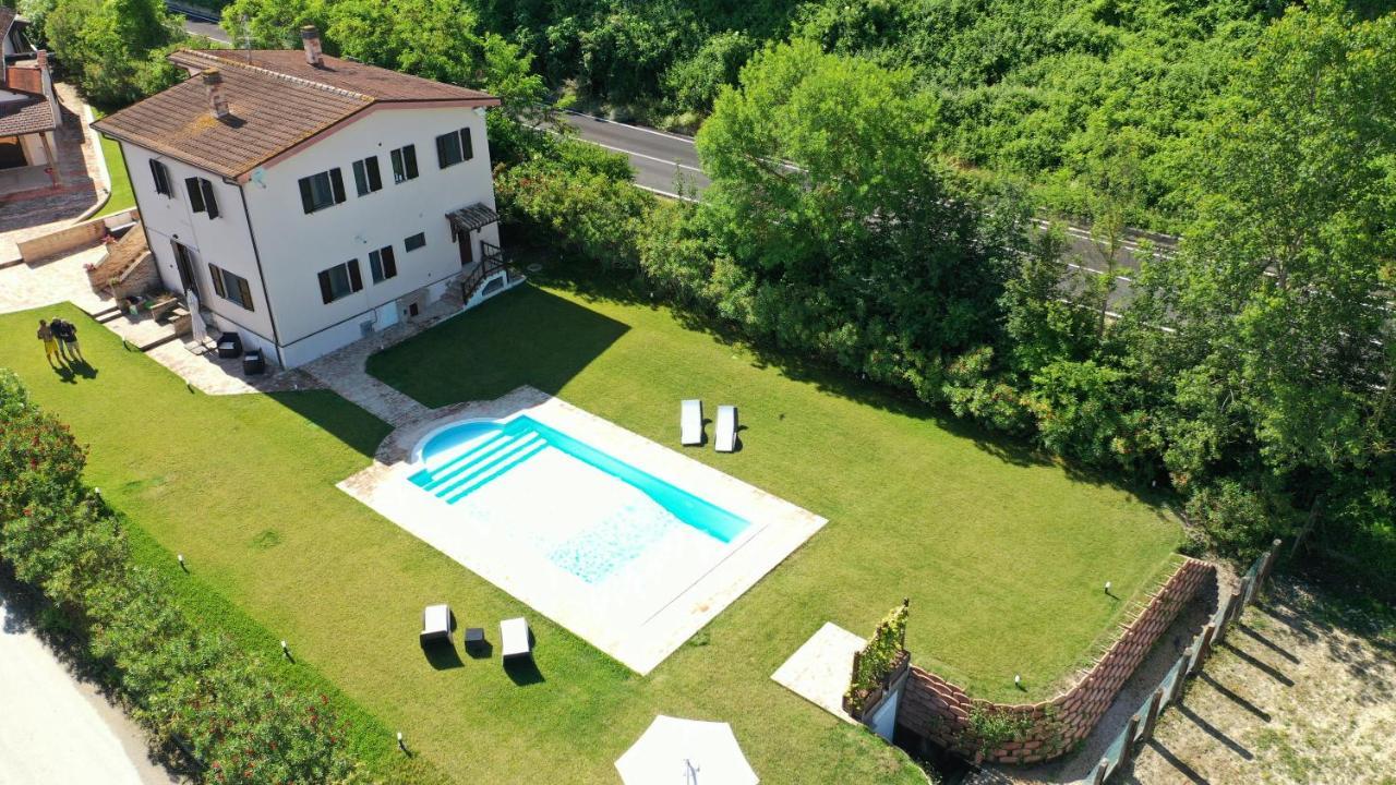 Country House Western Club Sant'Omero Exteriér fotografie