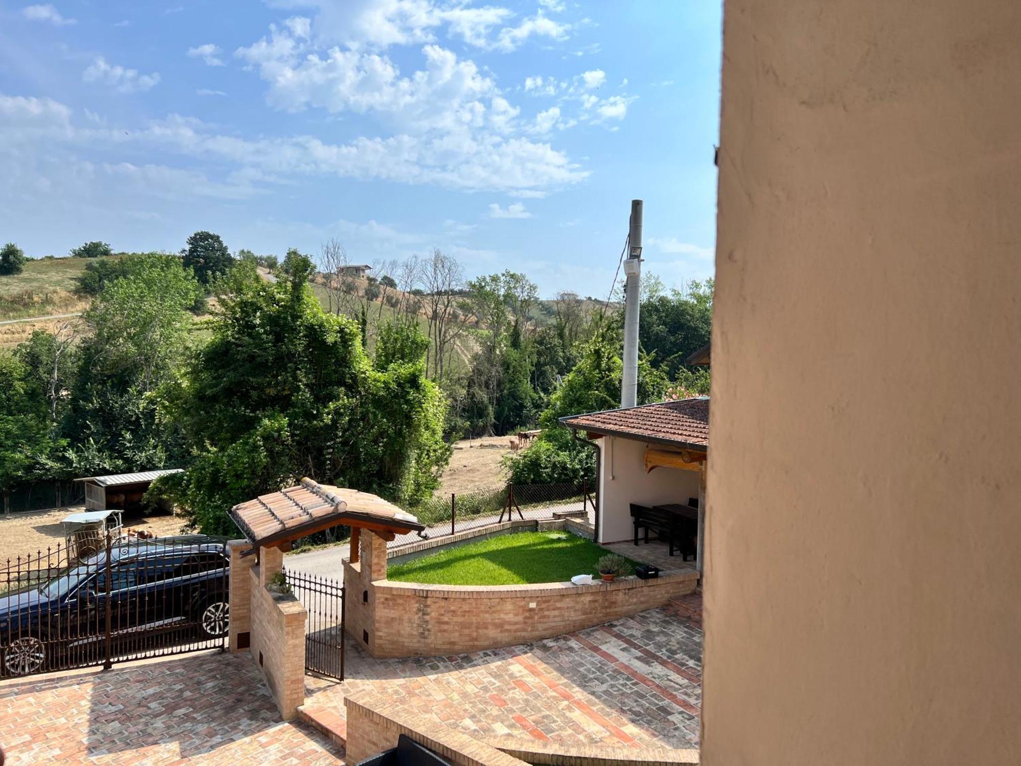 Country House Western Club Sant'Omero Exteriér fotografie